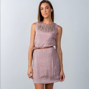 ✨Pink chiffon pleated belt mini dress🍂